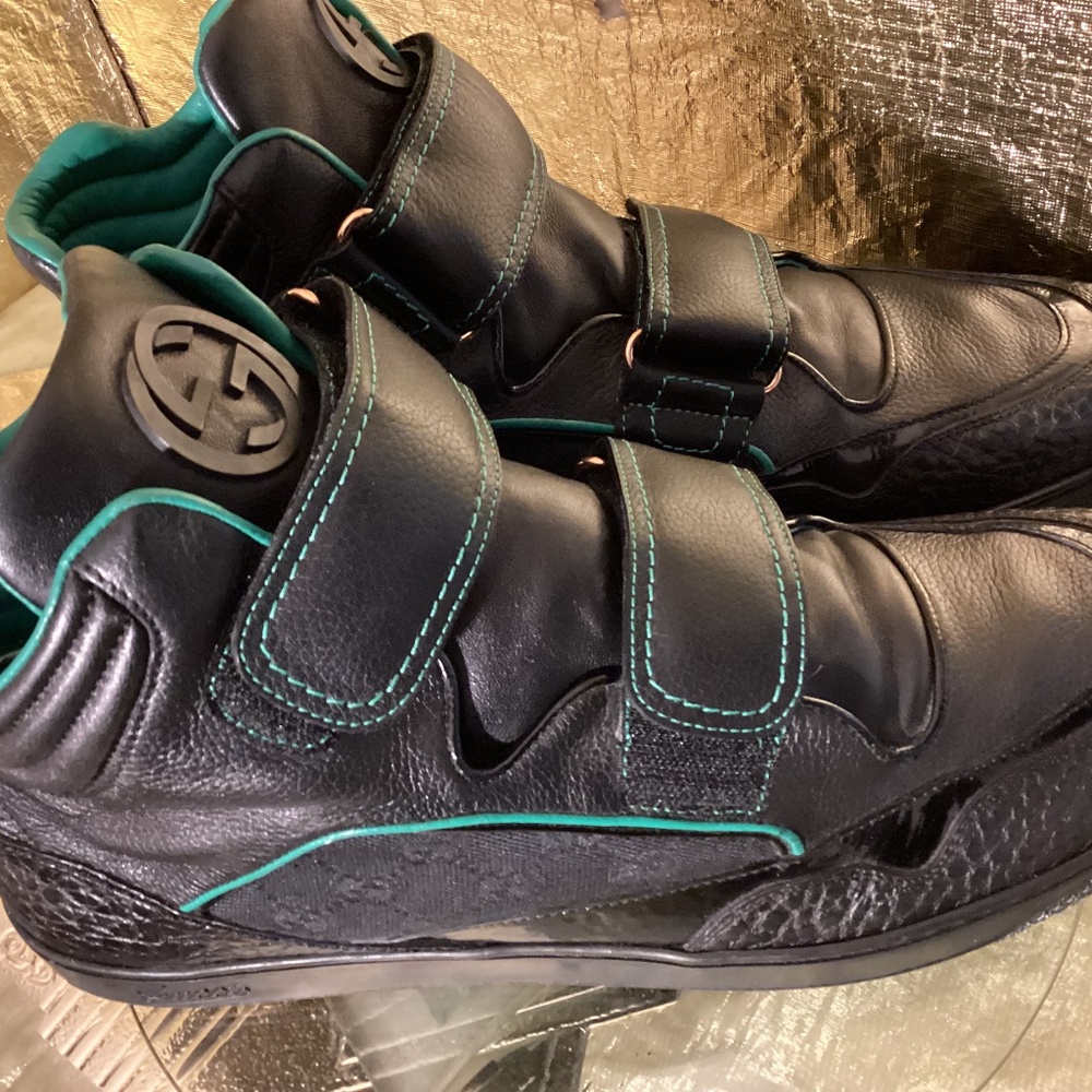 Gucci High top sneakers